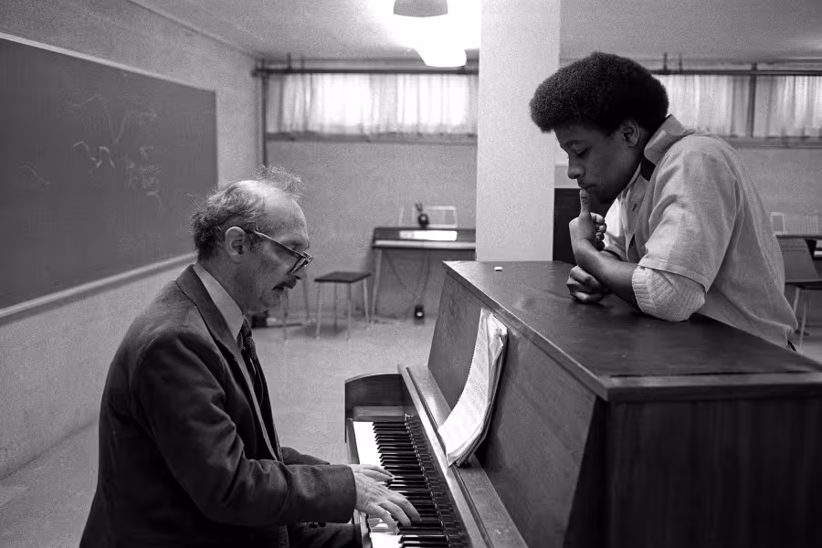 George Crumb plays the piano