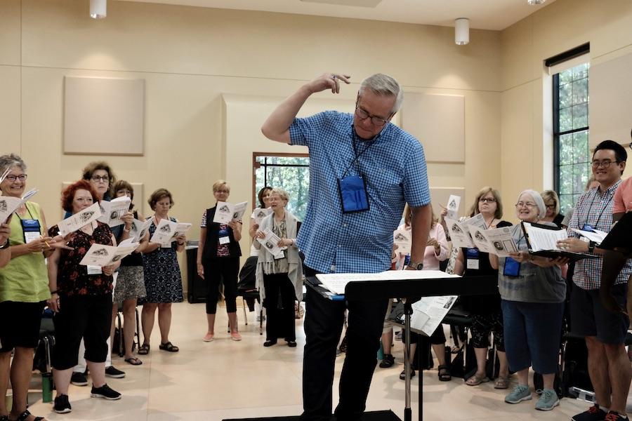 Jerry Blackstone conducting 2019