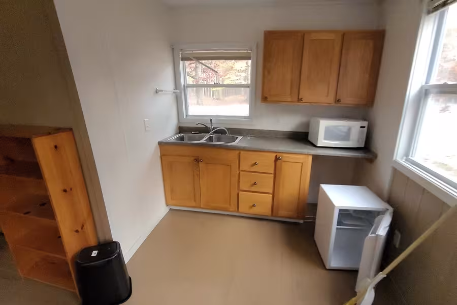 Cabin kitchenette (Option 8)