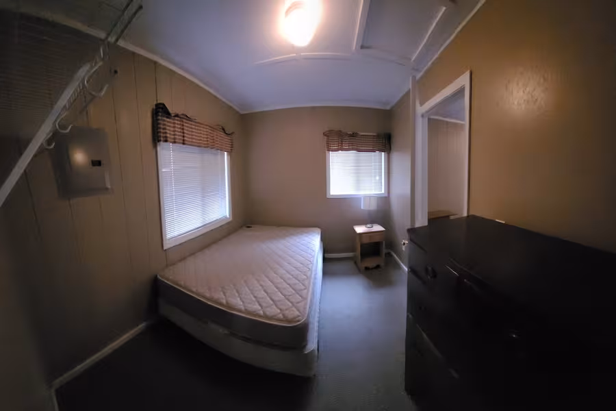 Cabin w/ Full Kitchen bedroom (Option 9)