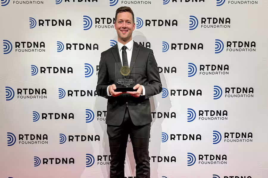 Points North executive producer and host Dan Wanschura with a national Edward R. Murrow Award at the awards gala in New York City. 