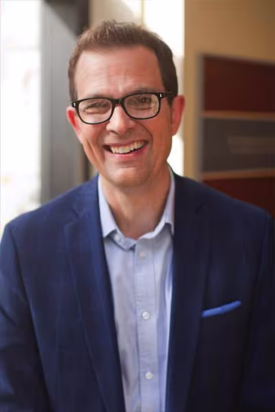 Headshot of Ian Jones