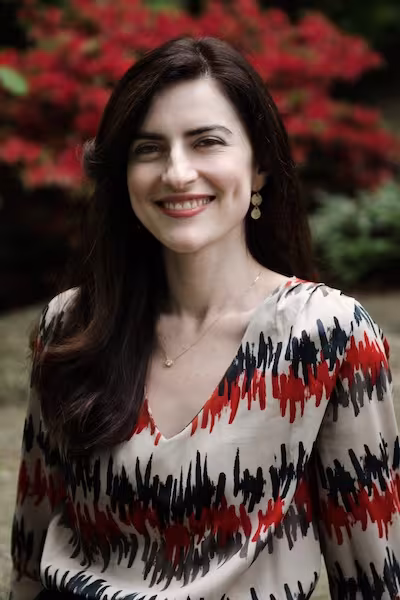 Anna Grudskaya headshot 400x600