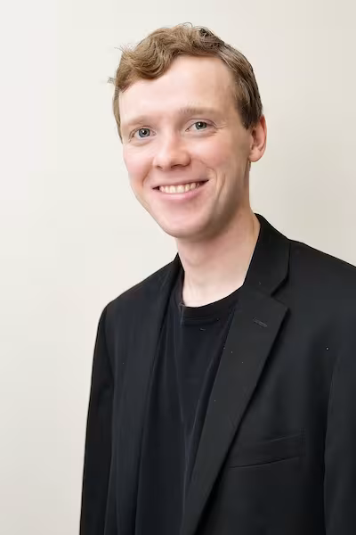 Kramer Milan headshot 400x600