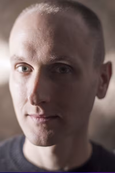 Ian Antonio headshot 400x600