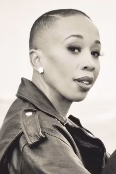 Kenya Clay headshot 400x600