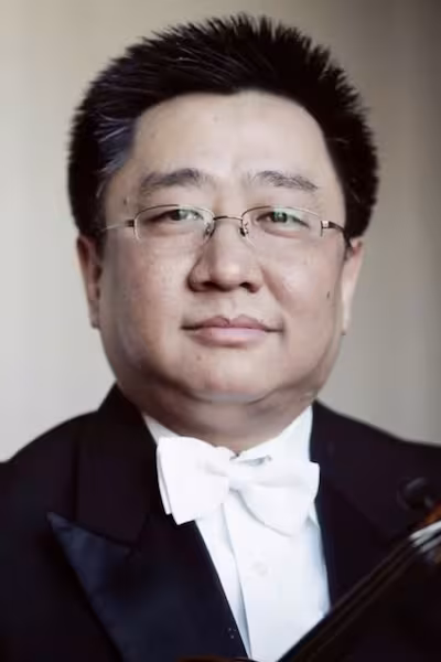 Hai-Xin Wu headshot 400x600