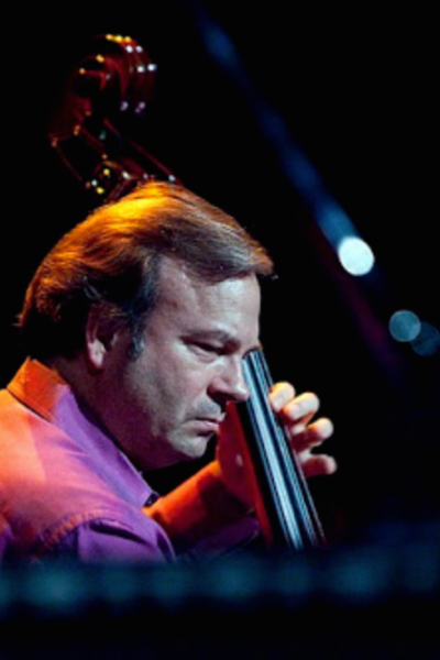 Thomas Knific Headshot