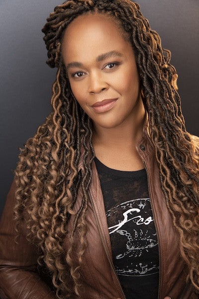 Joi Danielle Price headshot