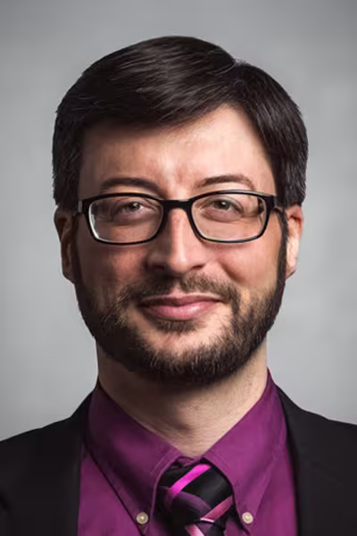 Andrew Martin Smith headshot