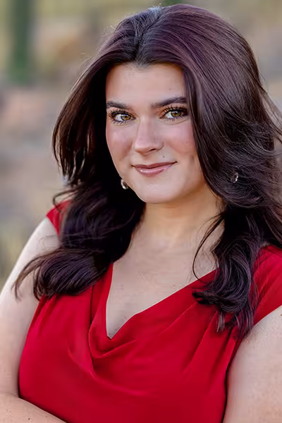 Jennifer Hopper headshot