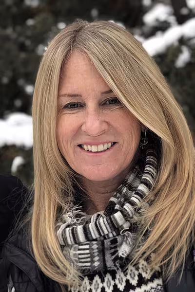 Nicole Nagel-Gogolak headshot