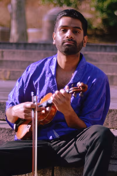 Vivek Menon Headshot