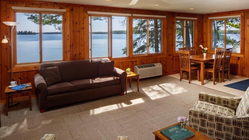 Tremaine Cabin living room