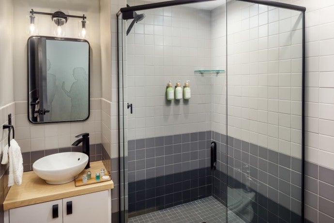 Stone Hotel Art Room Bathroom