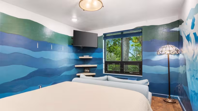 Halocene hotel art room