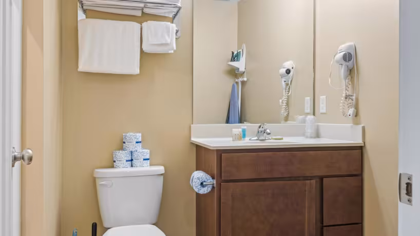 Penn Colony Studio bathroom