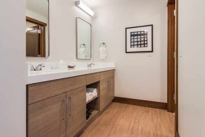 Dow House Suite bathroom