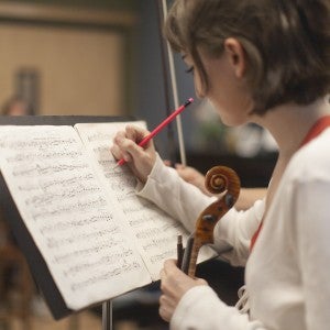 Private viola lesson at Arts Academy